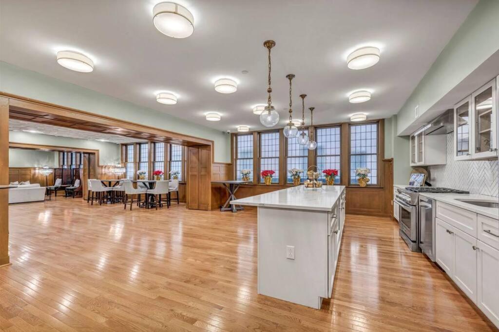 克里夫兰2Br Unit In The Heart Of Dt With View Of Playhouse Square, Pool & Gym Access- 305公寓 外观 照片