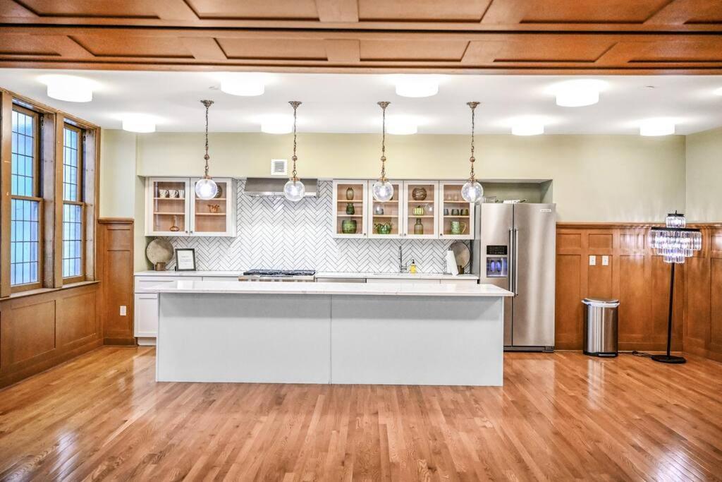 克里夫兰2Br Unit In The Heart Of Dt With View Of Playhouse Square, Pool & Gym Access- 305公寓 外观 照片