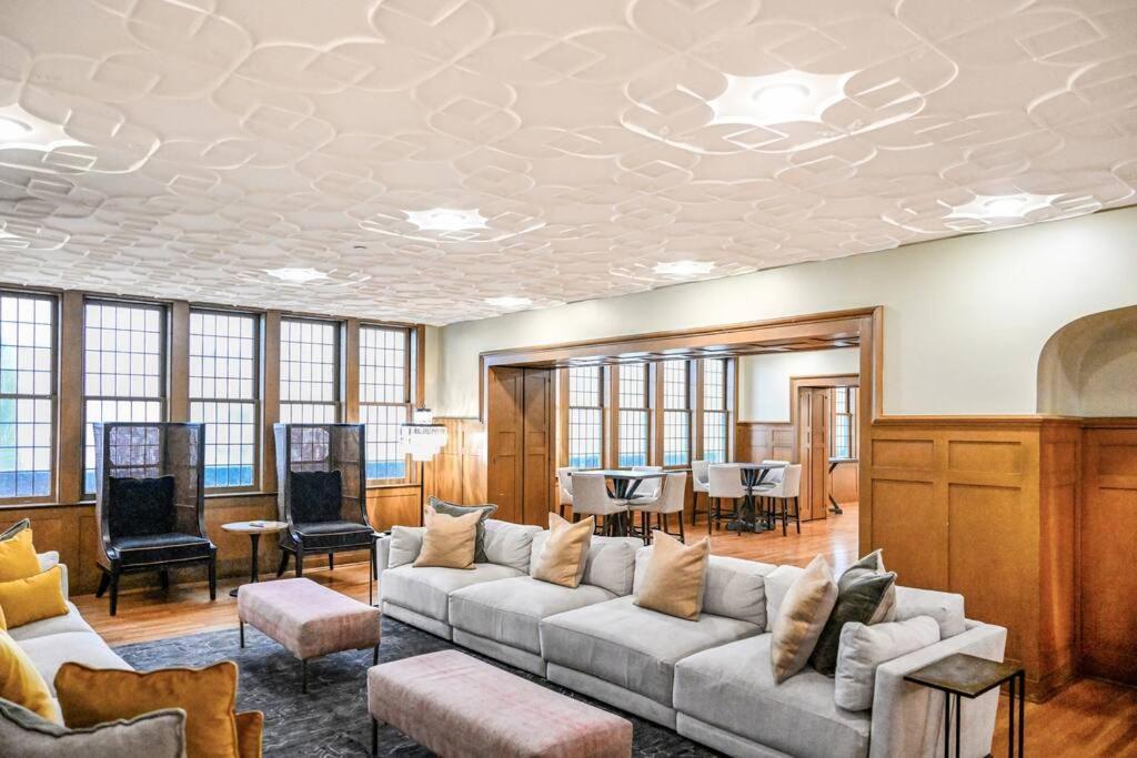 克里夫兰2Br Unit In The Heart Of Dt With View Of Playhouse Square, Pool & Gym Access- 305公寓 外观 照片